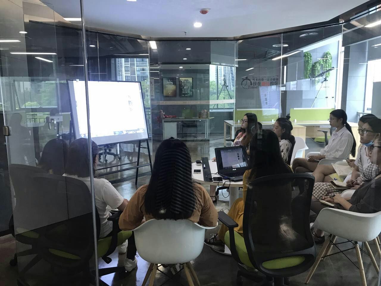 国贸专业学生实习实训基地